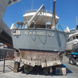 Barco fuera de uso gestionado por Femevi