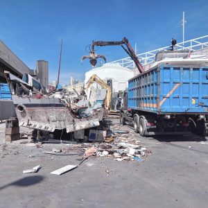 Desballastament de barco con Femevi