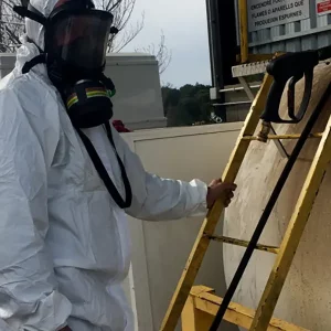 Limpieza y anulación de tanques industriales para su desuso seguro